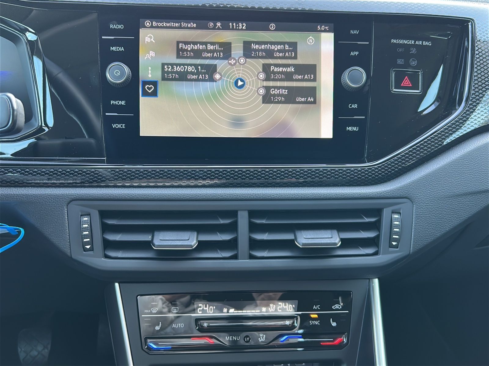 Fahrzeugabbildung Volkswagen Taigo TSI Life LED AID NAVI PDC SHZ LM