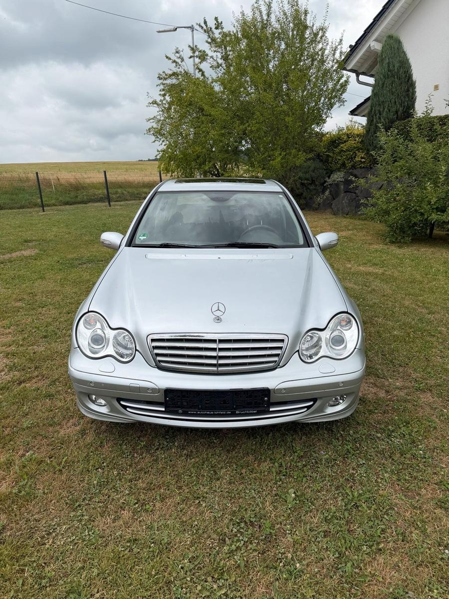 Mercedes-Benz C 180