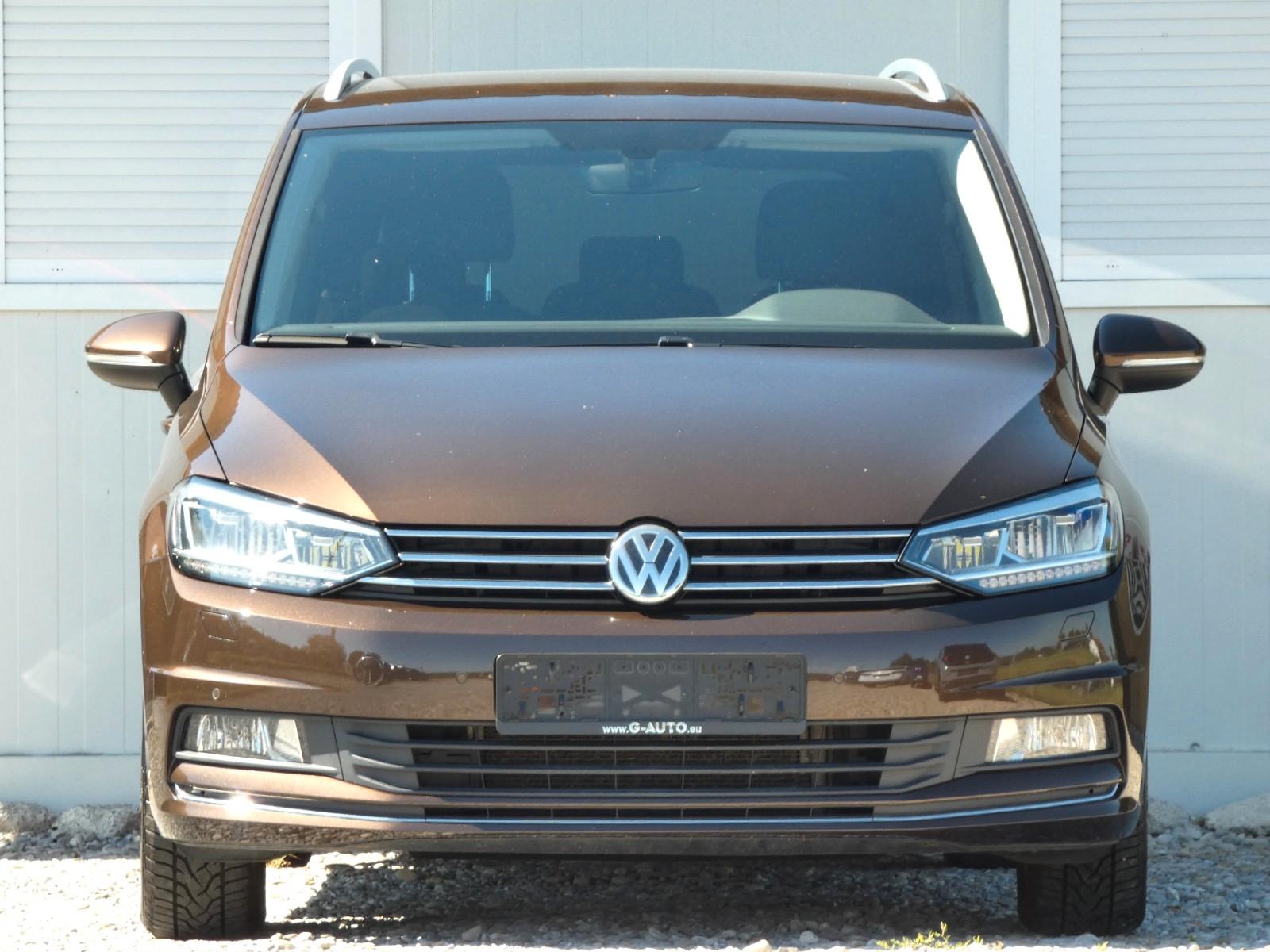 Volkswagen Touran Highline 2.0 tdi DSG 7 Sitze KAMERA/LED