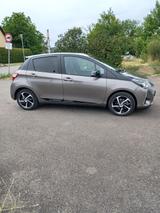 Toyota Yaris Style Selection Grey - Toyota Yaris Cross: Kleinwagen