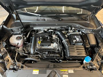 Audi Q2 30 TFSI S line *1. Hand*Klima*SHZ*Navi*BT*DAB