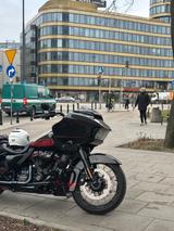 Harley-Davidson FLTRXSE CVO Road Glide - HARLEY-DAVIDSON FLT