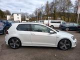 Volkswagen Golf VII Lim. R BMT 4Motion DSG - Volkswagen Golf: Coupe