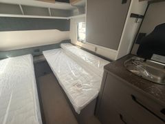 Bürstner Averso 490 TL B66 Edition*Einzelbetten*