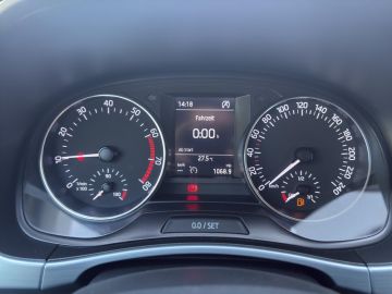 Skoda Fabia Ambition 1.0 TSI °AHK°PDC°SHZ°