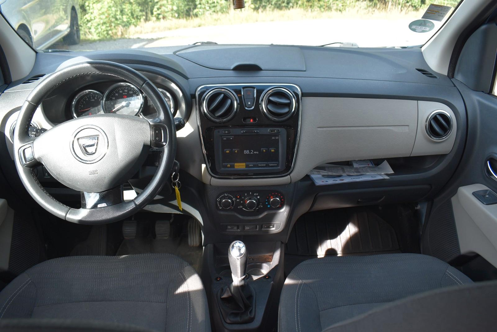 Dacia Lodgy 2015 — photo 17