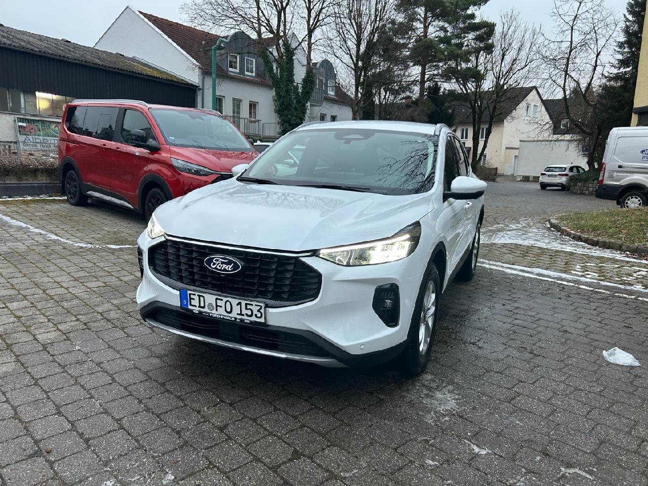 Ford Kuga Titanium Navi Kamera LED