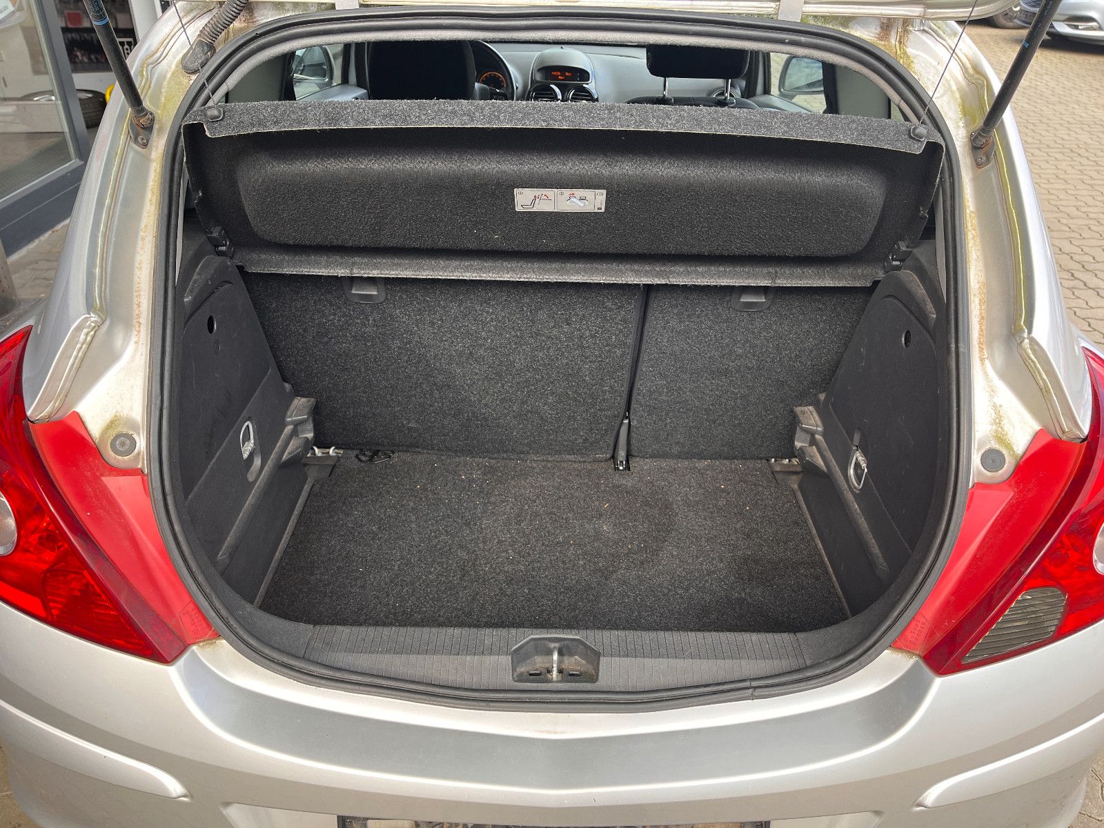 Fahrzeugabbildung Opel Corsa D Edition "111 Jahre"