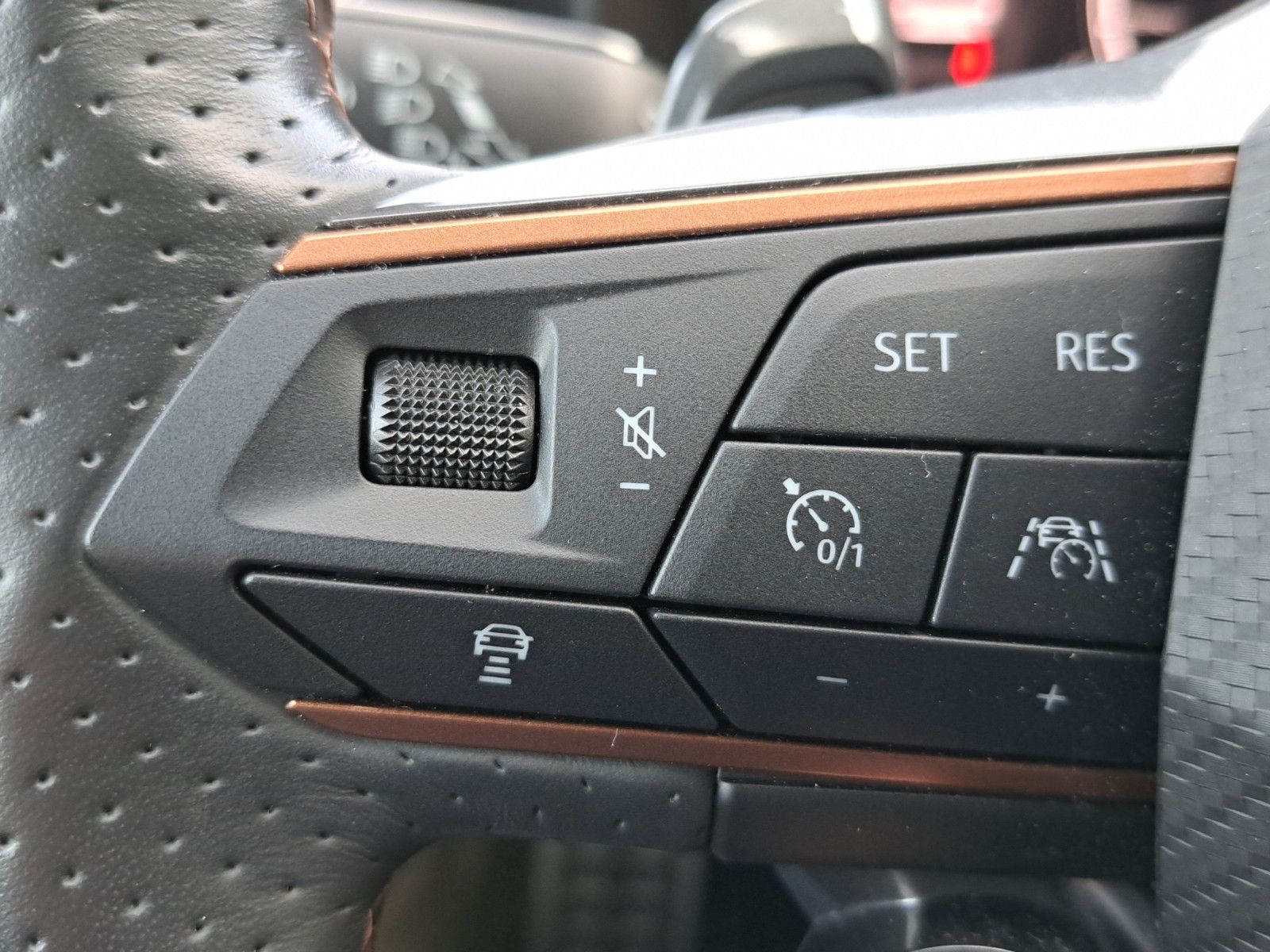 Leon Sportstourer VZ 4Drive 2.0 TSI DSG Voll-LED