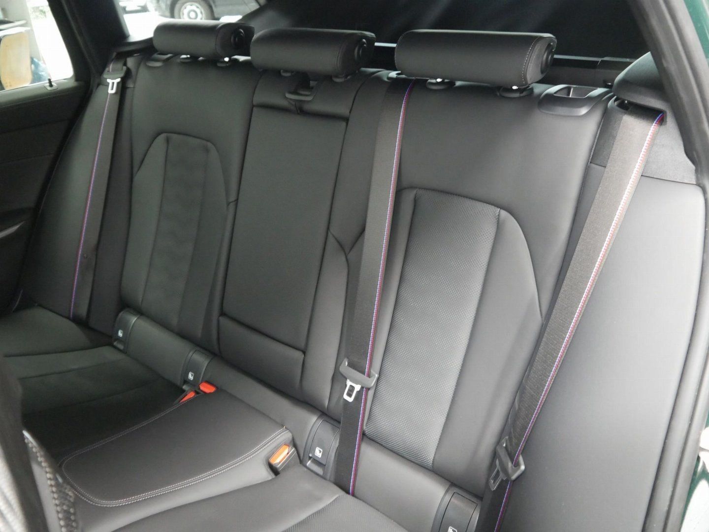 Fahrzeugabbildung BMW M3 Competition Sonderlackierung british racing g