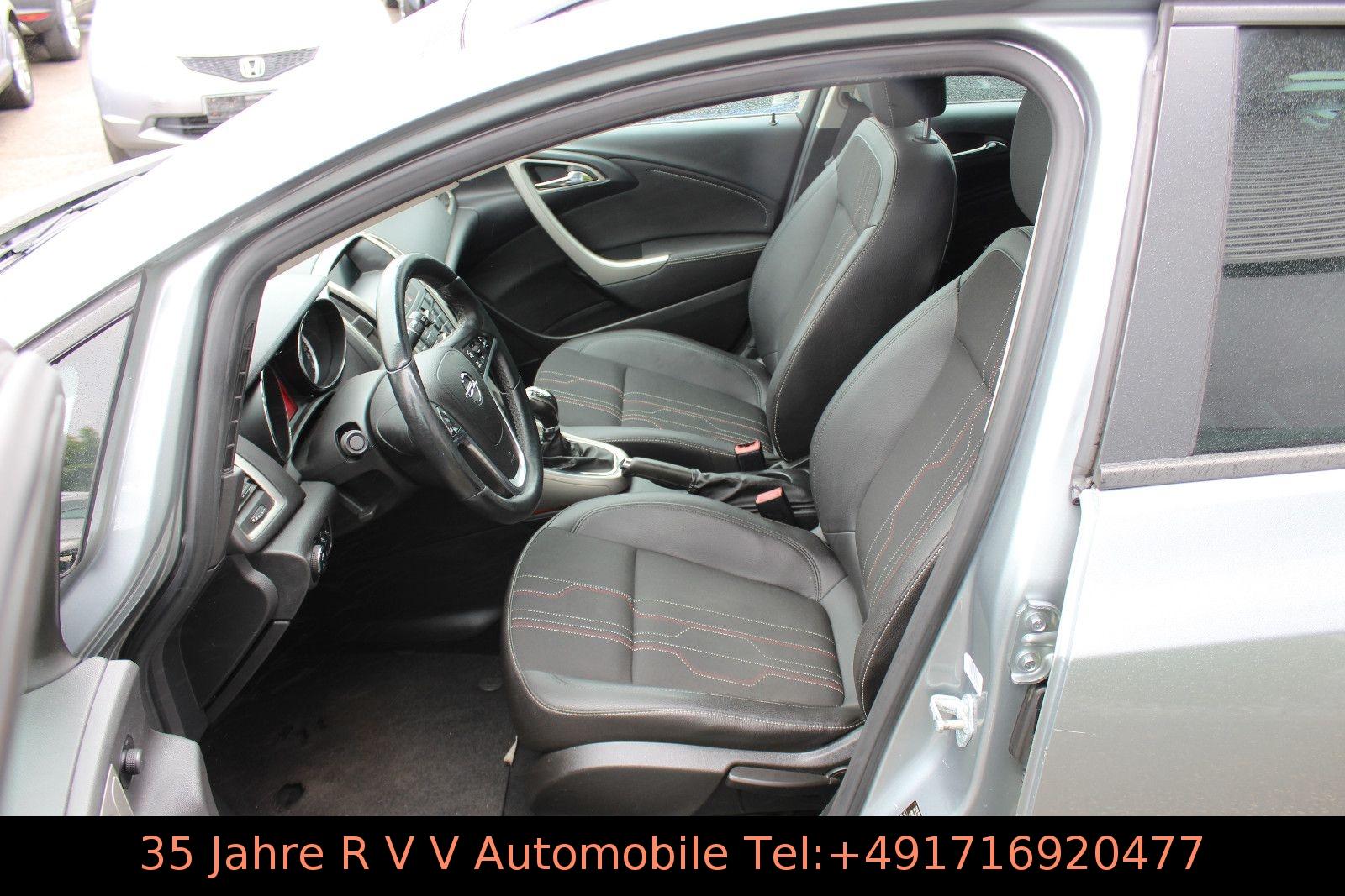 Opel Astra 2012 — photo 17