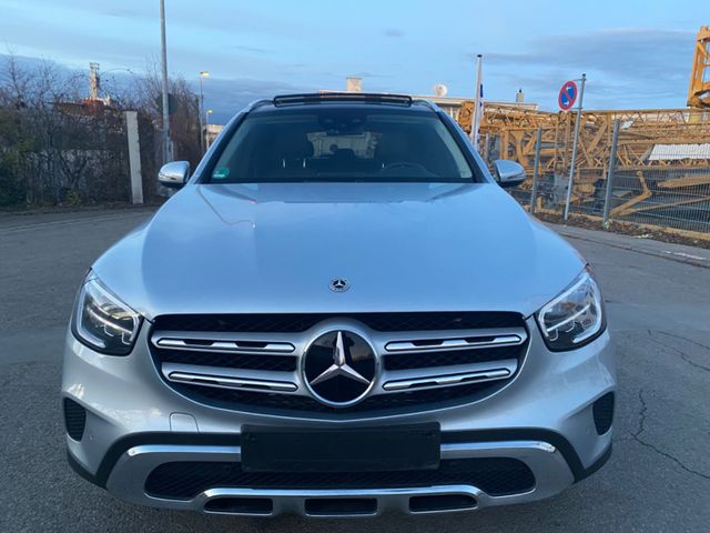 Mercedes-Benz GLC 200 d ,Pan,Dist,PDC,Kam,LED,Memory,Totwinkel