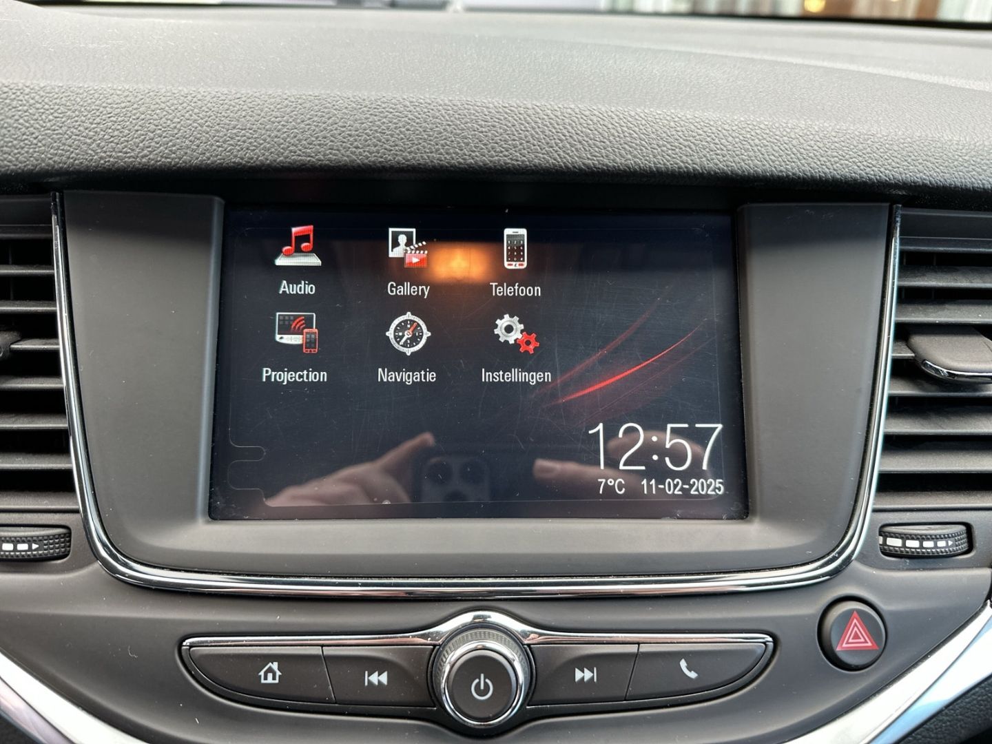 Fahrzeugabbildung Opel Astra Sports Tourer 1.2 KLIMA+ NAVI + PARKSENSOR