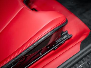 2025 Ferrari 12CILINDRI 缩略图 37