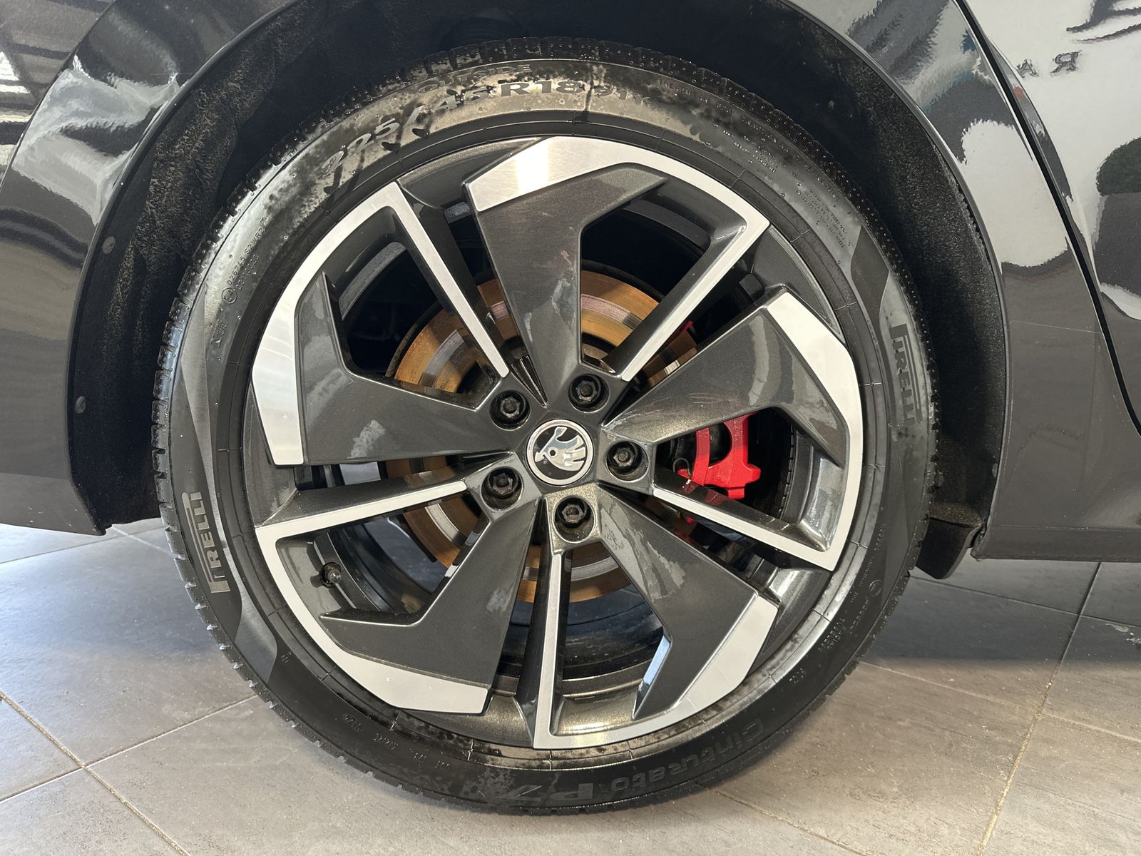 Fahrzeugabbildung SKODA Octavia Combi 2.0 TSI DSG RS NAV+LED+CANTON+VC