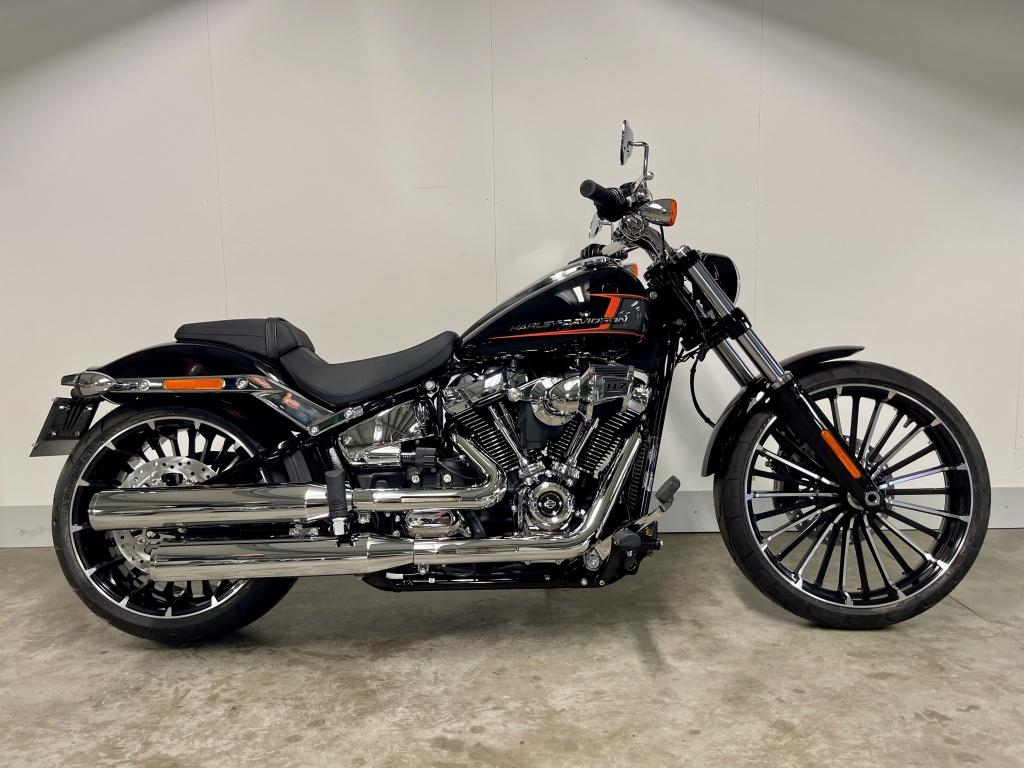 Harley-Davidson SOFTAIL FXBR BREAKOUT " STOCK DEAL "