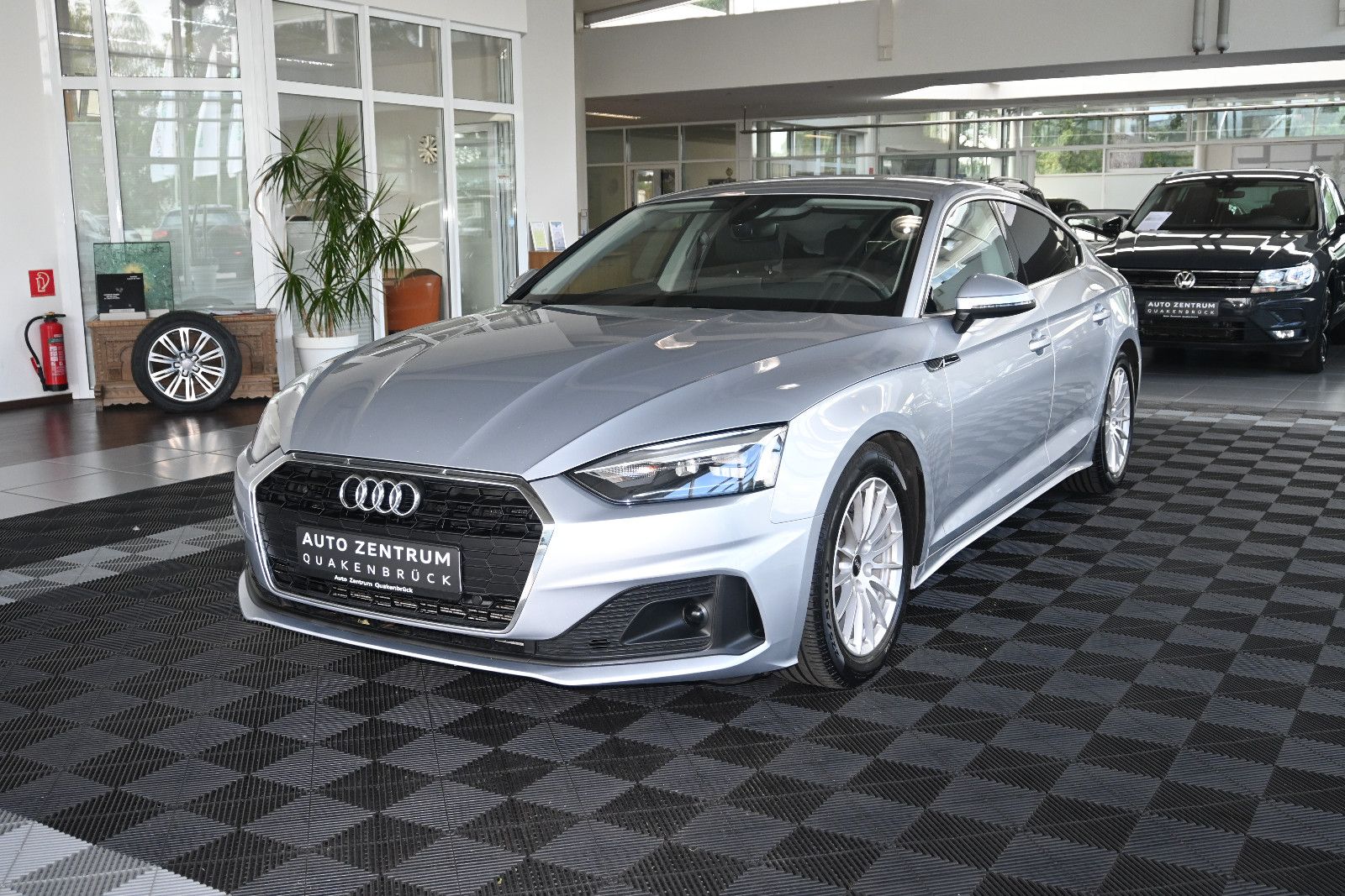 Audi A5 SB 35 TDI LED Navi ACC PDC Sportsitze imagem 3