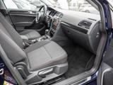 Volkswagen Golf VII 1.5TSI Sound KAMERA NAVI AHK ACC LED - Cars in Regensburg