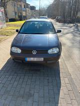 Volkswagen Golf IV 1.4 - Volkswagen Golf aus 2000: Iv