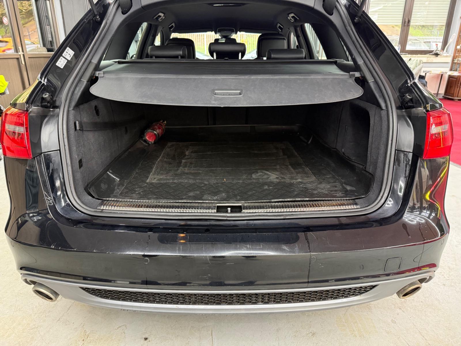Audi A6 Avant . 3.0 TDI quattro 3X S Line