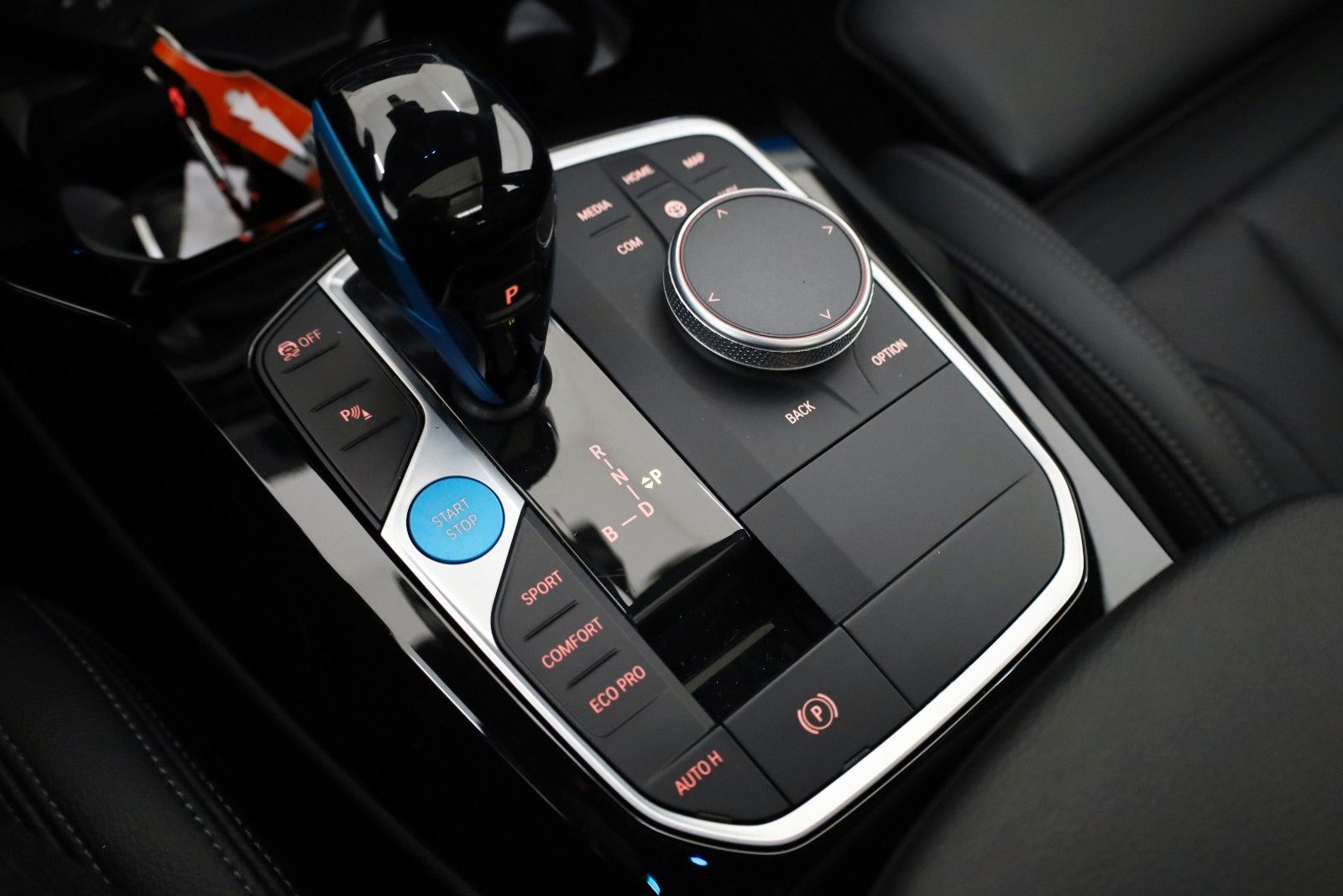Fahrzeugabbildung BMW iX3 Inspiring/M Sport,Panorama,ACC,Leder,AHK el