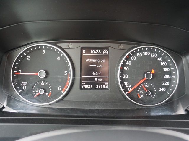 Fahrzeugabbildung Volkswagen T6 Multivan TDI Trendl. Standhzg Navi Climatroni