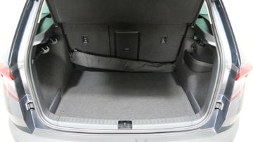 Skoda Karoq Clever 2.0 TDI DSG 4x4 LED PDC AHK