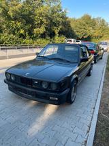 BMW E30 320i Cabrio Bastlerfahrzeug/Oldtim... - BMW 320 aus 1988 mit Benzin-Antrieb: Cabrio
