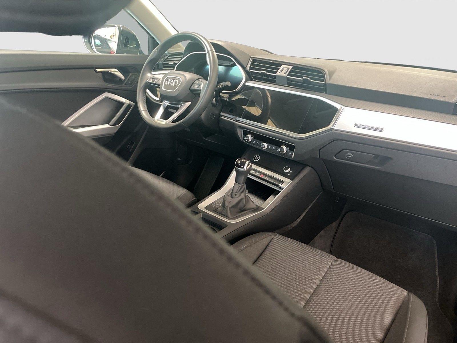 Audi Q3 Sportback 40 TFSI  S line AHK Kamera Navi foto 15