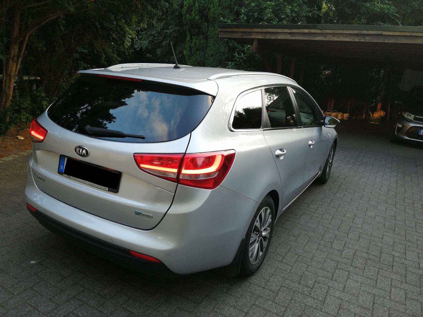Kia cee'd Sportswagon 1.6 CRDi DCT Spirit Sports...