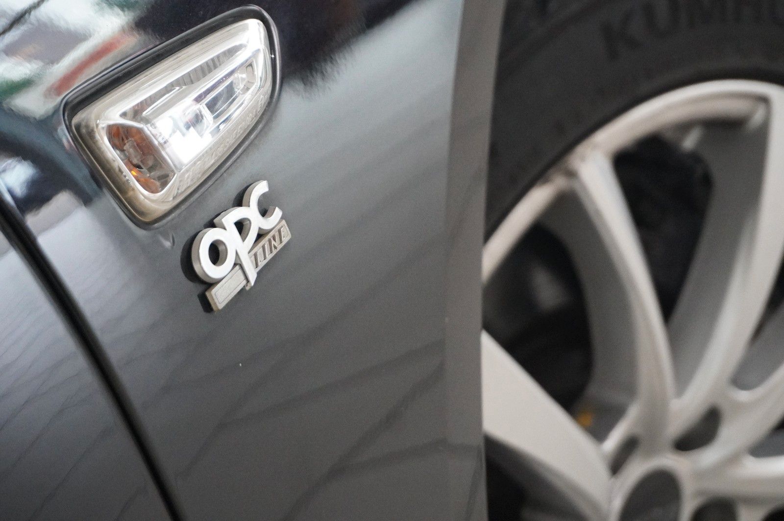 Fahrzeugabbildung Opel Insignia B ST 2.0T INNOV. 4X4 NAVI/OPC/KAMERA