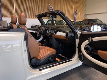 MINI John Cooper Works Cabrio JCW*NAVI*LEDER*XENON*