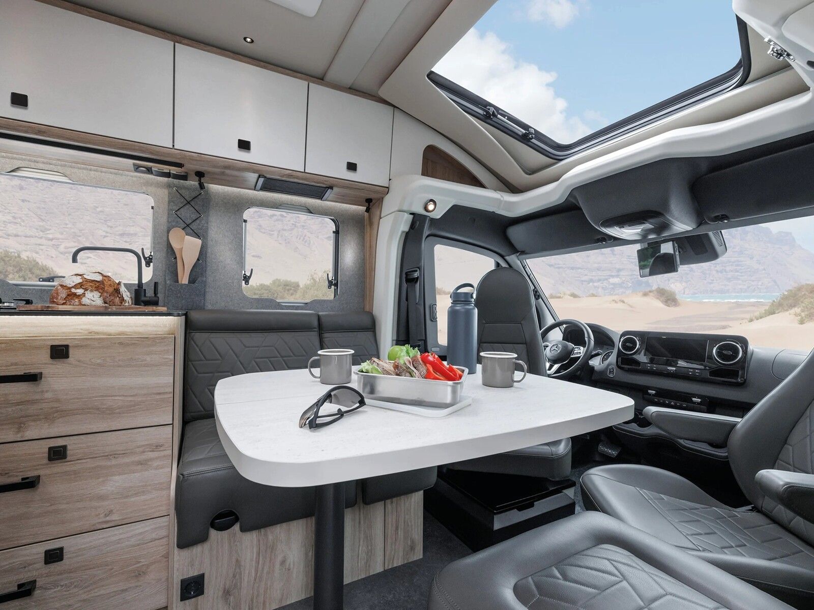 Fahrzeugabbildung Eura Mobil Xtura XT 686 EF Solar,Navi,Markise,Dieselheizung