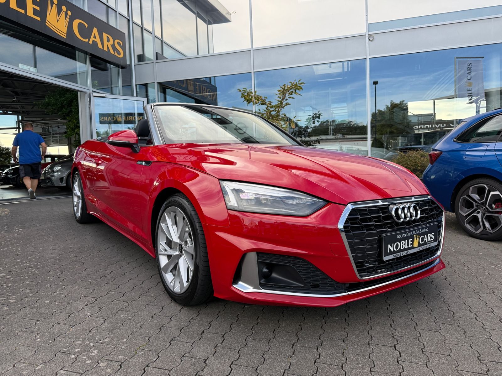 Fahrzeugabbildung Audi A5 Cabrio advanced 40 TFSI S tronic NAVI LEDER