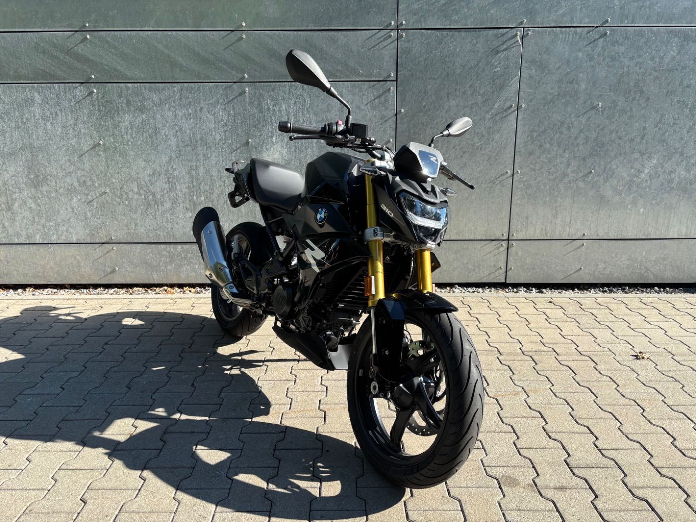 Fahrzeugabbildung BMW G 310 R