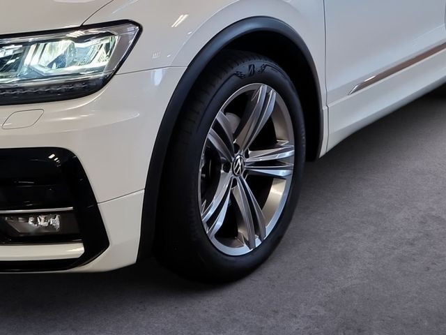 Tiguan 1.5 TSI R-LINE LED+PANO+AHK+NAVI+SITZHZG+