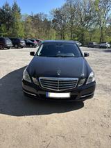 Mercedes-Benz E 200 BlueEFFICIENCY AVANTGARDE AVANTGARDE - Mercedes-Benz E 200 in Bonn