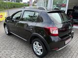Dacia Sandero II Stepway  HU INSP NEU NAVI 90 PS - Dacia: Stepway