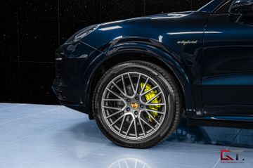 Porsche Cayenne - 5