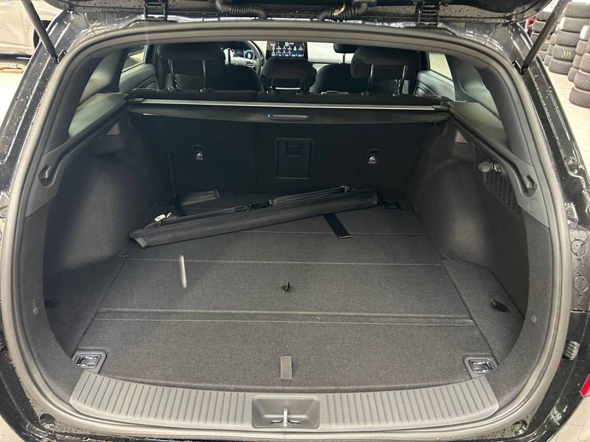 Fahrzeugabbildung Hyundai i30 FL Kombi Trend Plus-Paket, Panoramadach