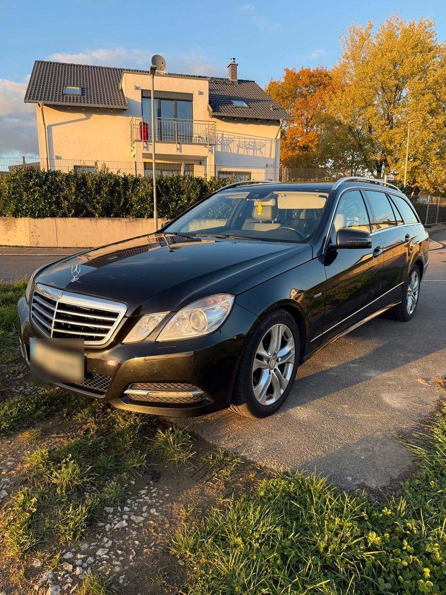 Mercedes-Benz E300, 2010