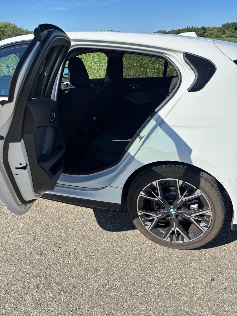 BMW 1 Series i F70 Garantie M-Sport ACC AHK LED Adapt. TOP, миниатюра 2