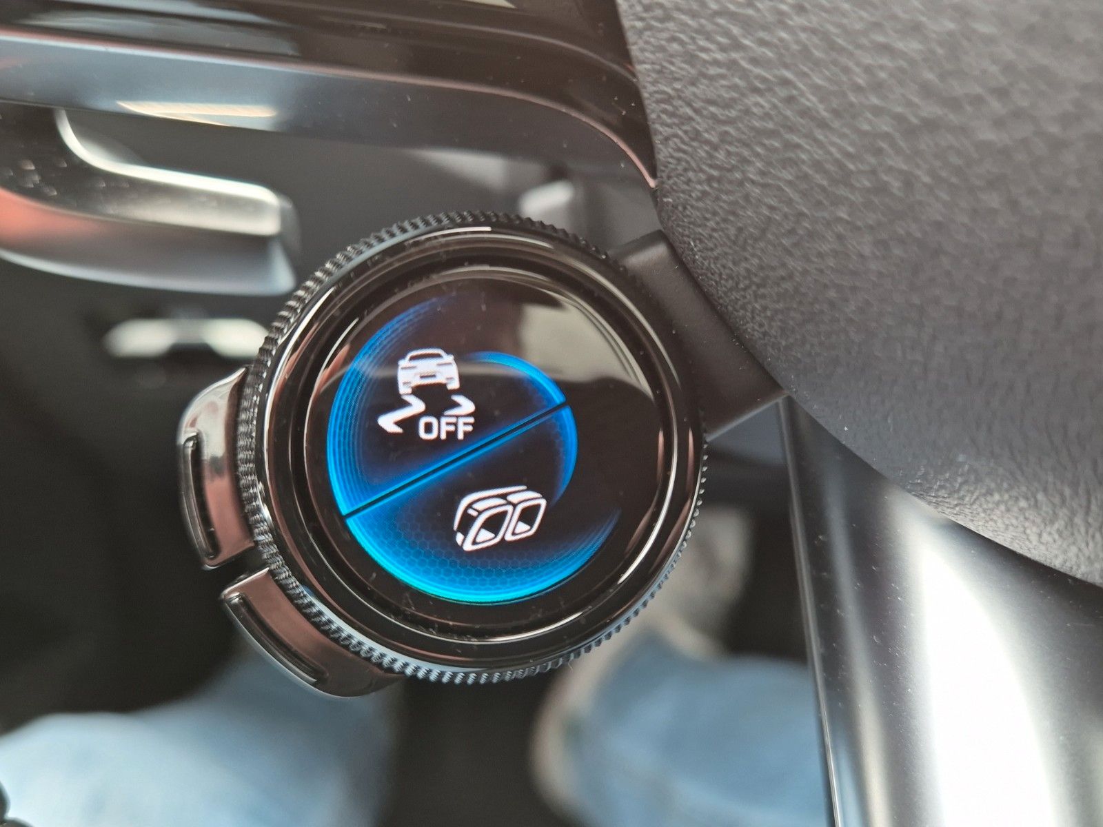 Fahrzeugabbildung Mercedes-Benz GLC43AMG COUPE NIGHT 360° HUD BURM3D 21" PANO