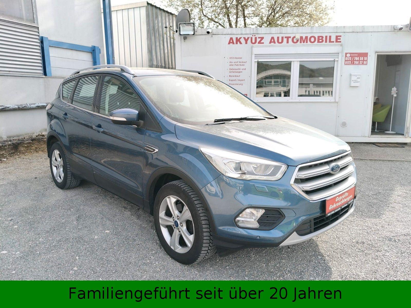 Ford Kuga Cool & Connect *WENIG KM.*AHK*NAVI*6-GANG*