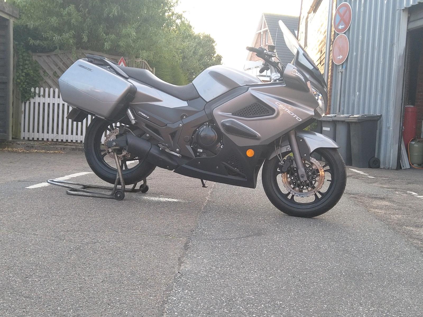 CFMOTO NK 650 GT