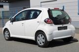 Toyota Aygo AYGO Cool - Toyota aus 2011