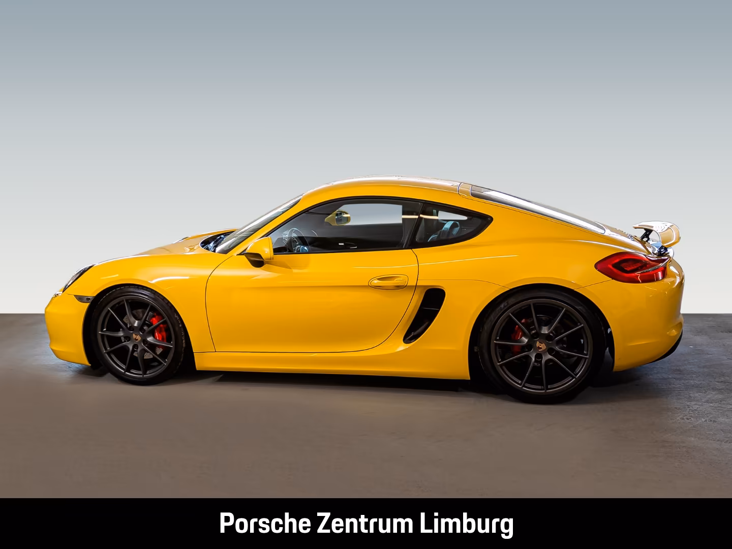 Porsche Cayman S Sportabgasanlage Sportfahrwerk 20-Zoll