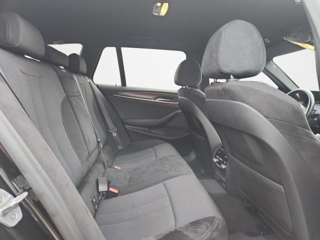 BMW 520 d Touring M-Sport Mild-Hybrid imagem 3
