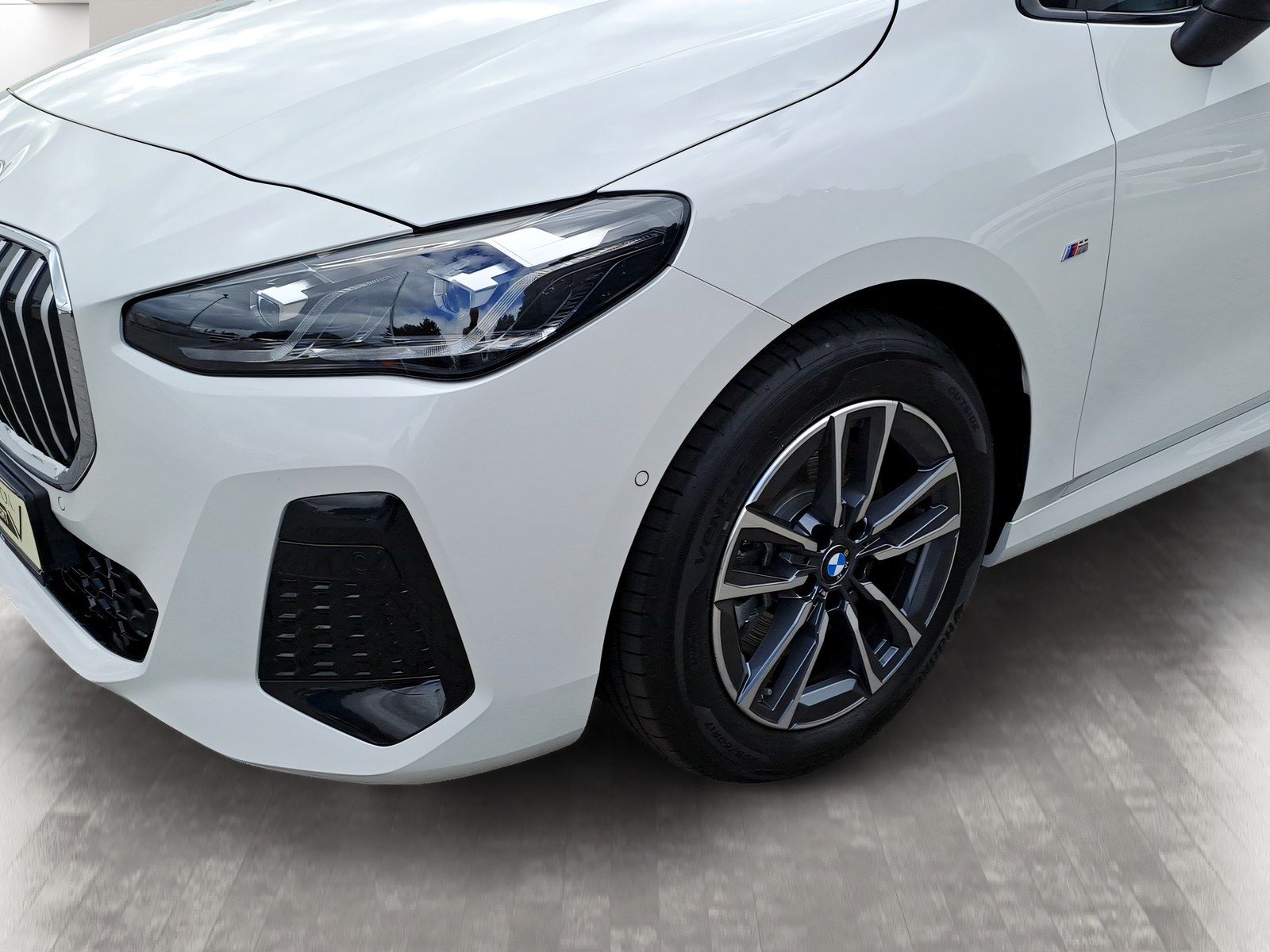 BMW 223 Active Tourer - Bild 12