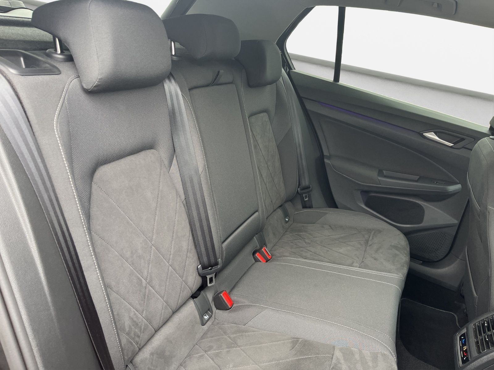 Volkswagen Golf - Bild 14